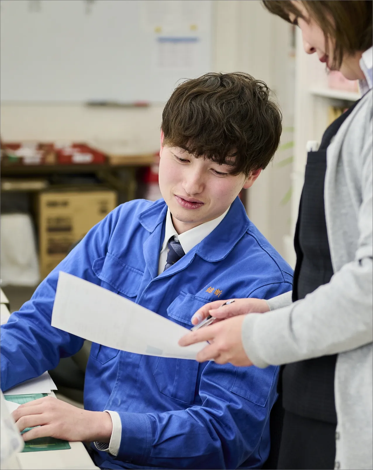 岡田さん 作業中