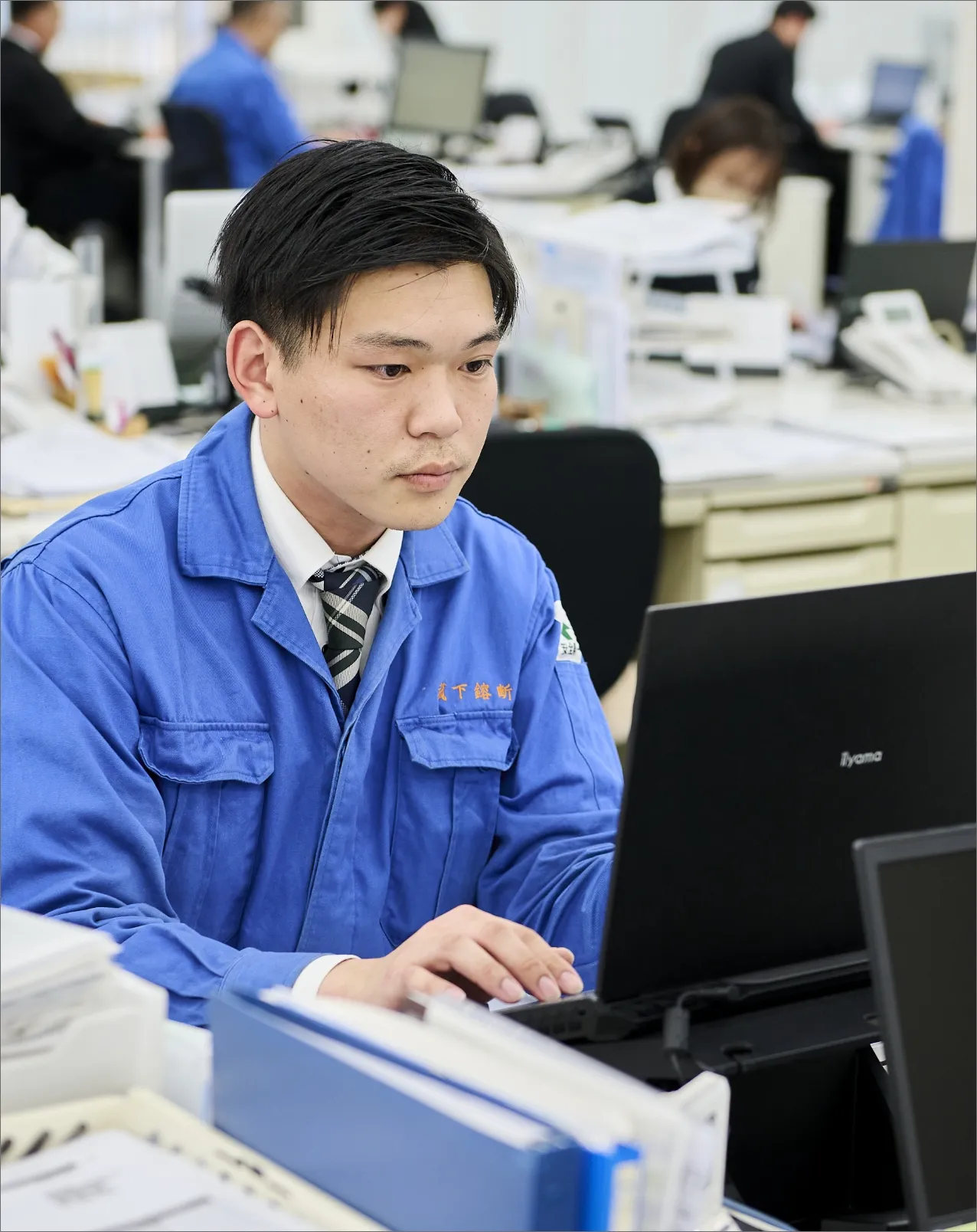 大熊さん 作業中