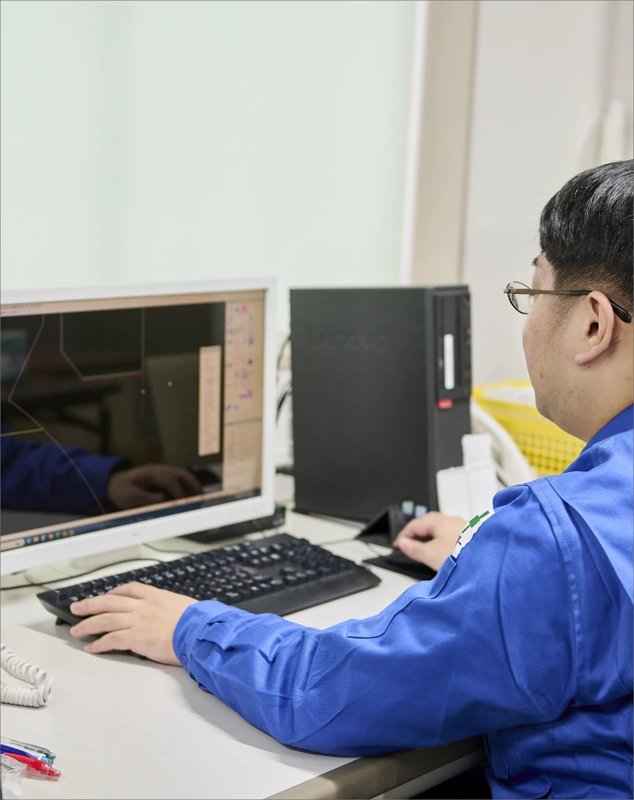 寺村さん 作業中